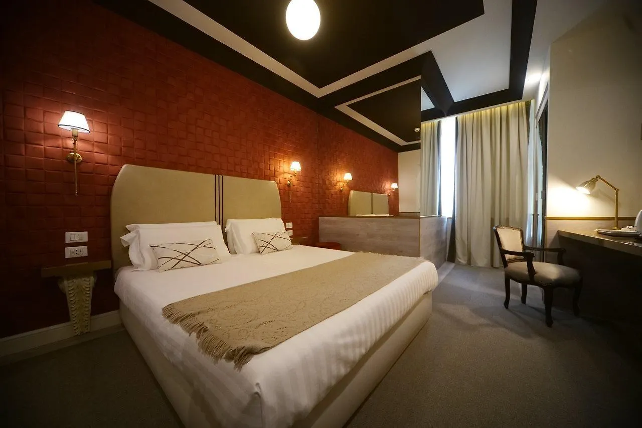 Relais Luxury Corso Hotel Rome Italy