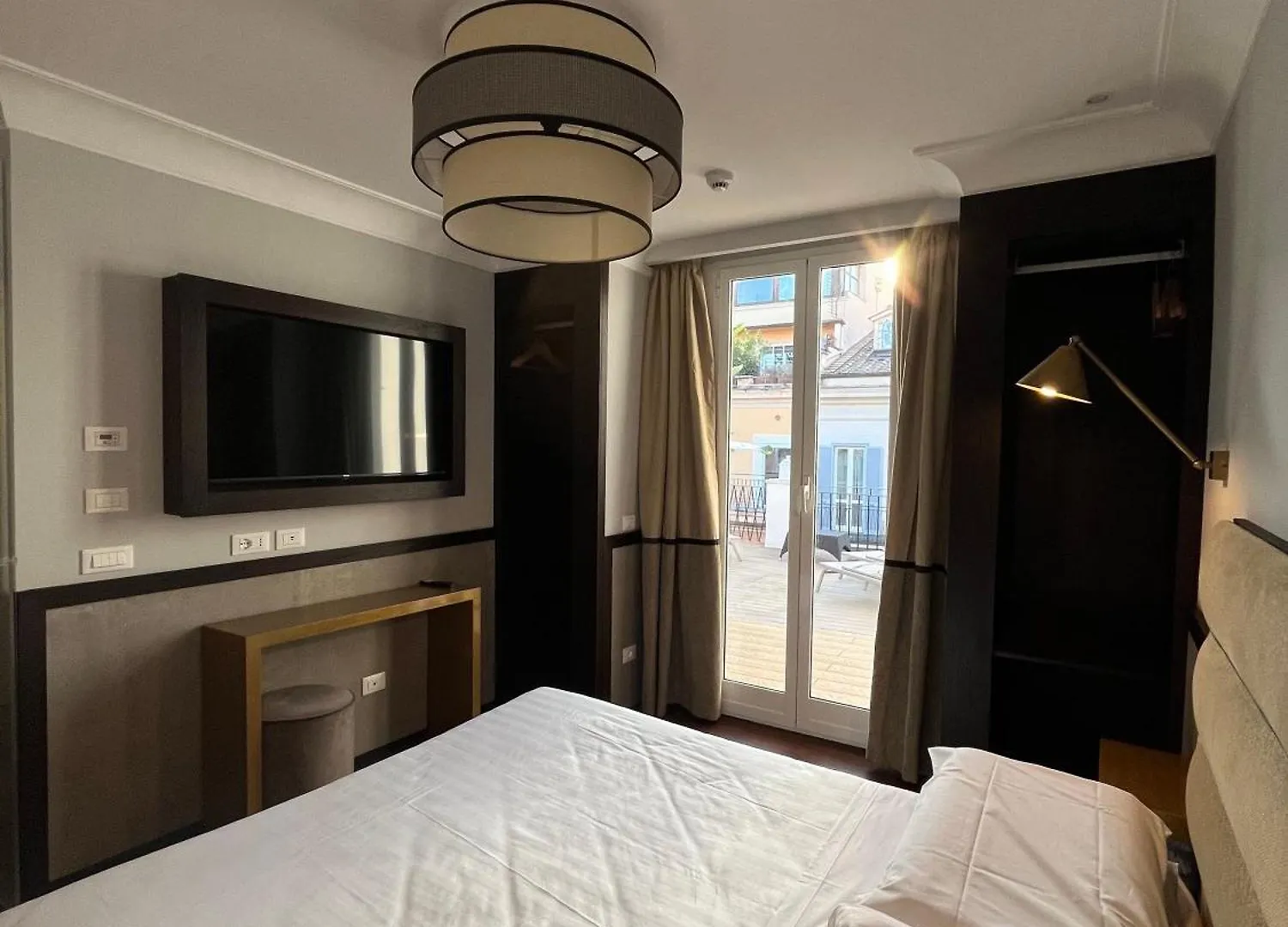 Relais Luxury Corso Hotel Rome 2*,  Italy