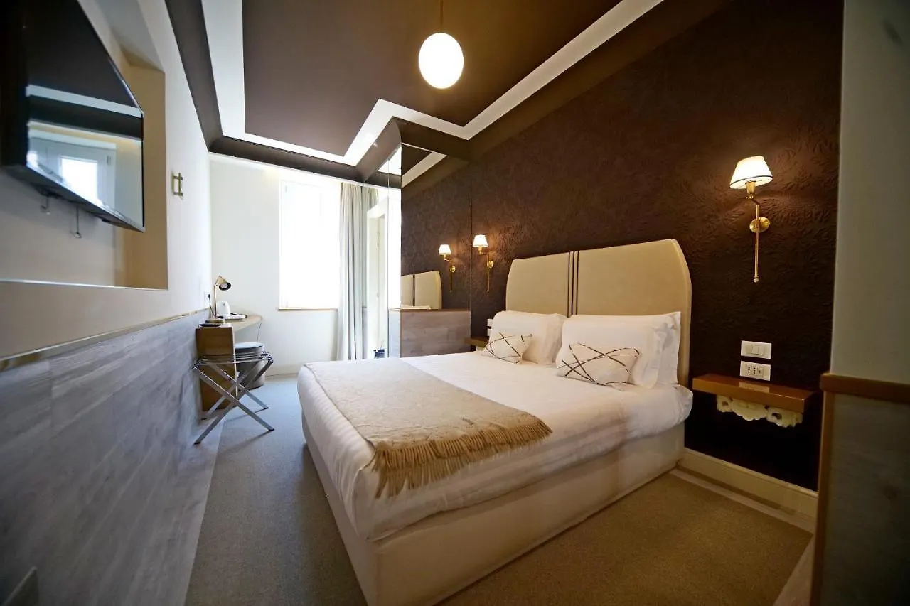 ホテル Relais Luxury Corso ローマ イタリア
